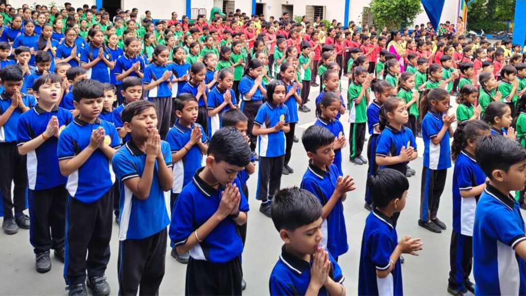 Effective school leadership
Principal self-discipline
Emotional intelligence for principals
Principal leadership skills
Educational leadership
School leadership qualities
Principal professional growth
Self-improvement for school principals